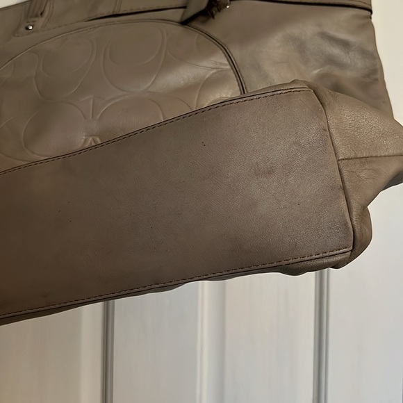 Coach Laura Signature bag - Picture 5 of 16